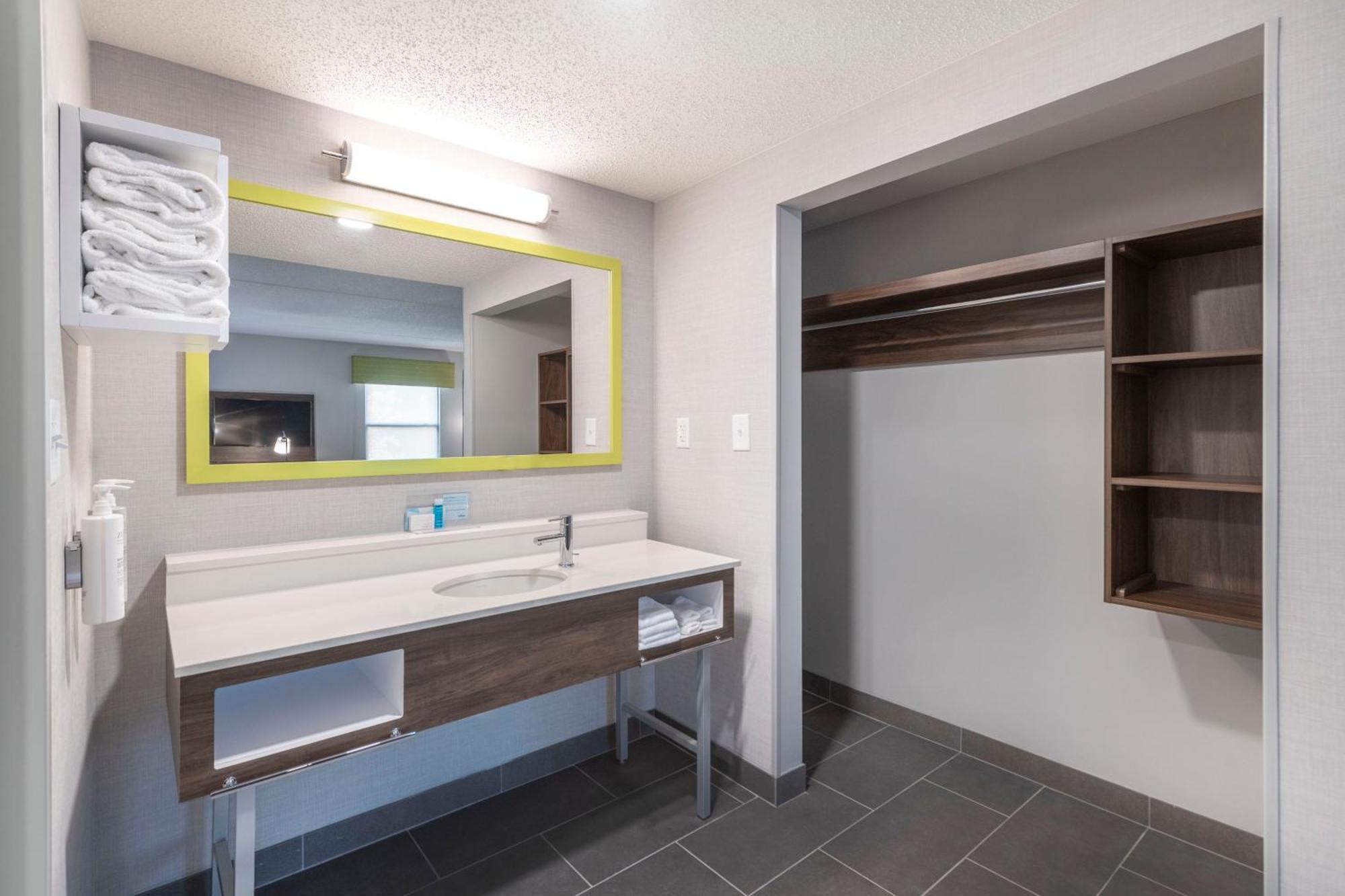 Hampton Inn & Suites Burlington Exteriér fotografie