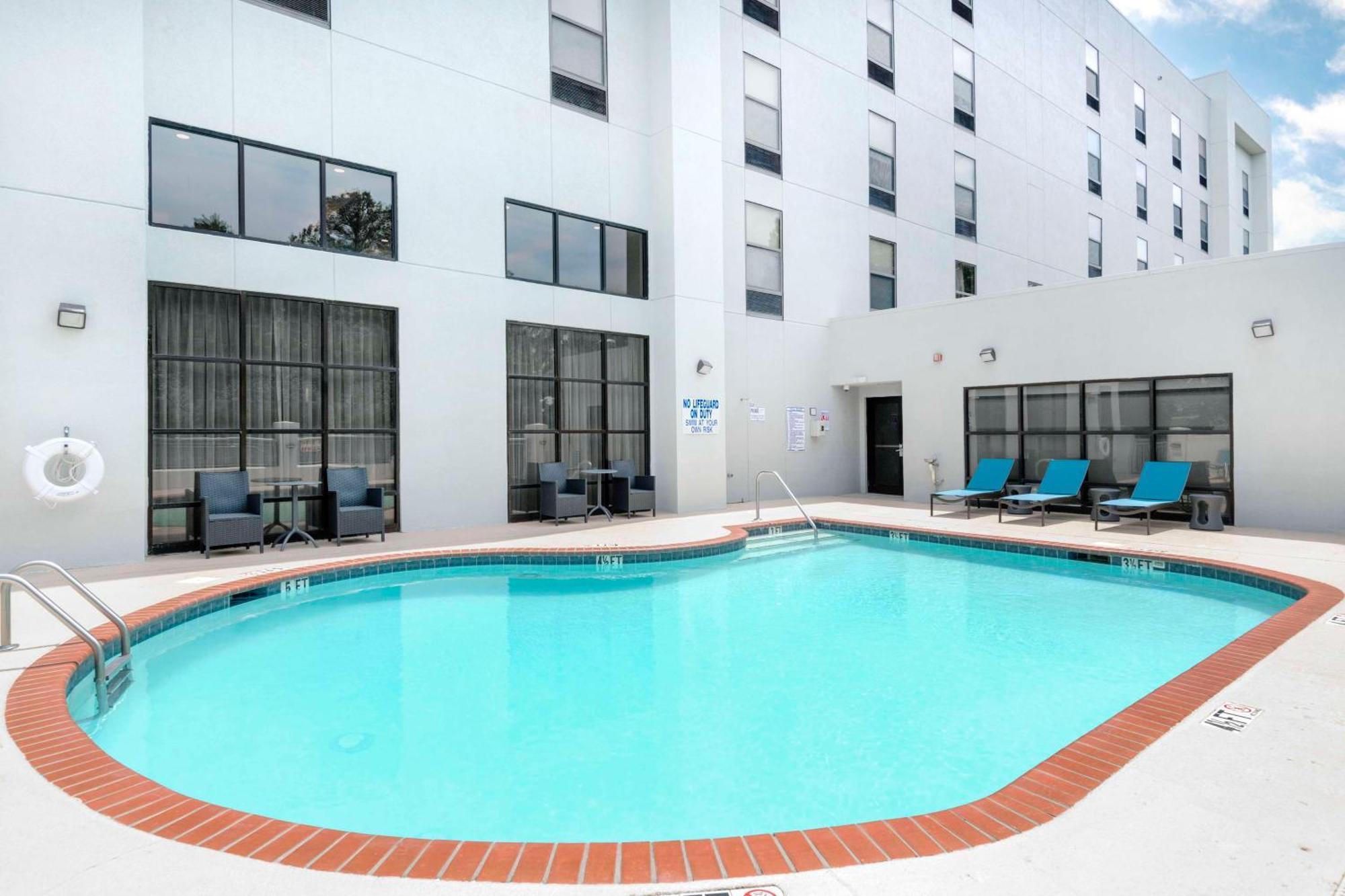 Hampton Inn & Suites Burlington Exteriér fotografie
